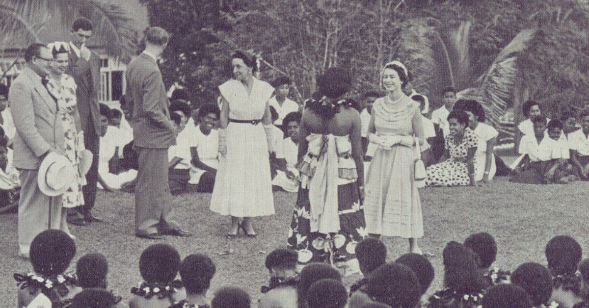 Queen Elizabeth II at Adi Cakobau School.